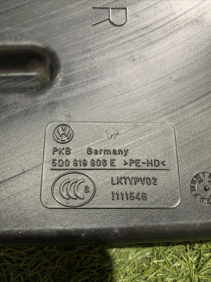 5Q0819806E CONDOTTO AERAZIONE INTERNO CRUSCOTTO LATO DESTRO VOLKSWAGEN GOLF 8