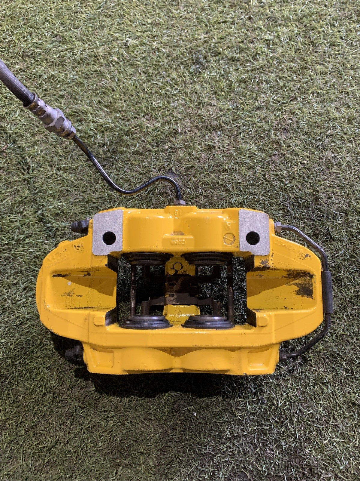 PINZA FRENO ANTERIORE DESTRA DX GIALLA  ALFA ROMEO GIULIA 952 2.2D 2018 50544759