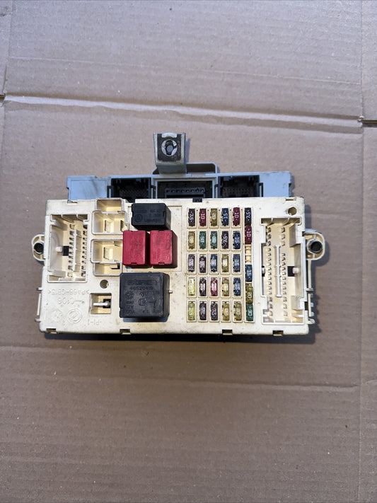 60698107 CENTRALINA PORTA FUSIBILI BODY COMPUTER ALFA ROMEO 147
