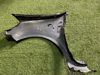 PARAFANGO ANTERIORE DESTRO PER RENAULT Clio Serie (04>08)