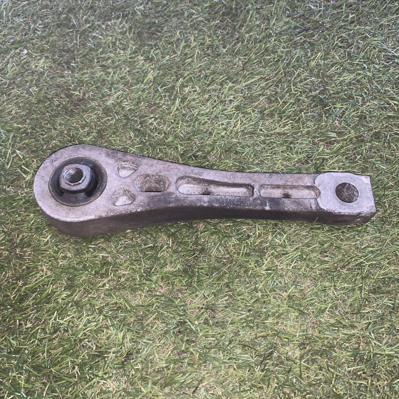 SUPPORTO MOTORE VW Golf 6  2.0 TDI 1K0199855