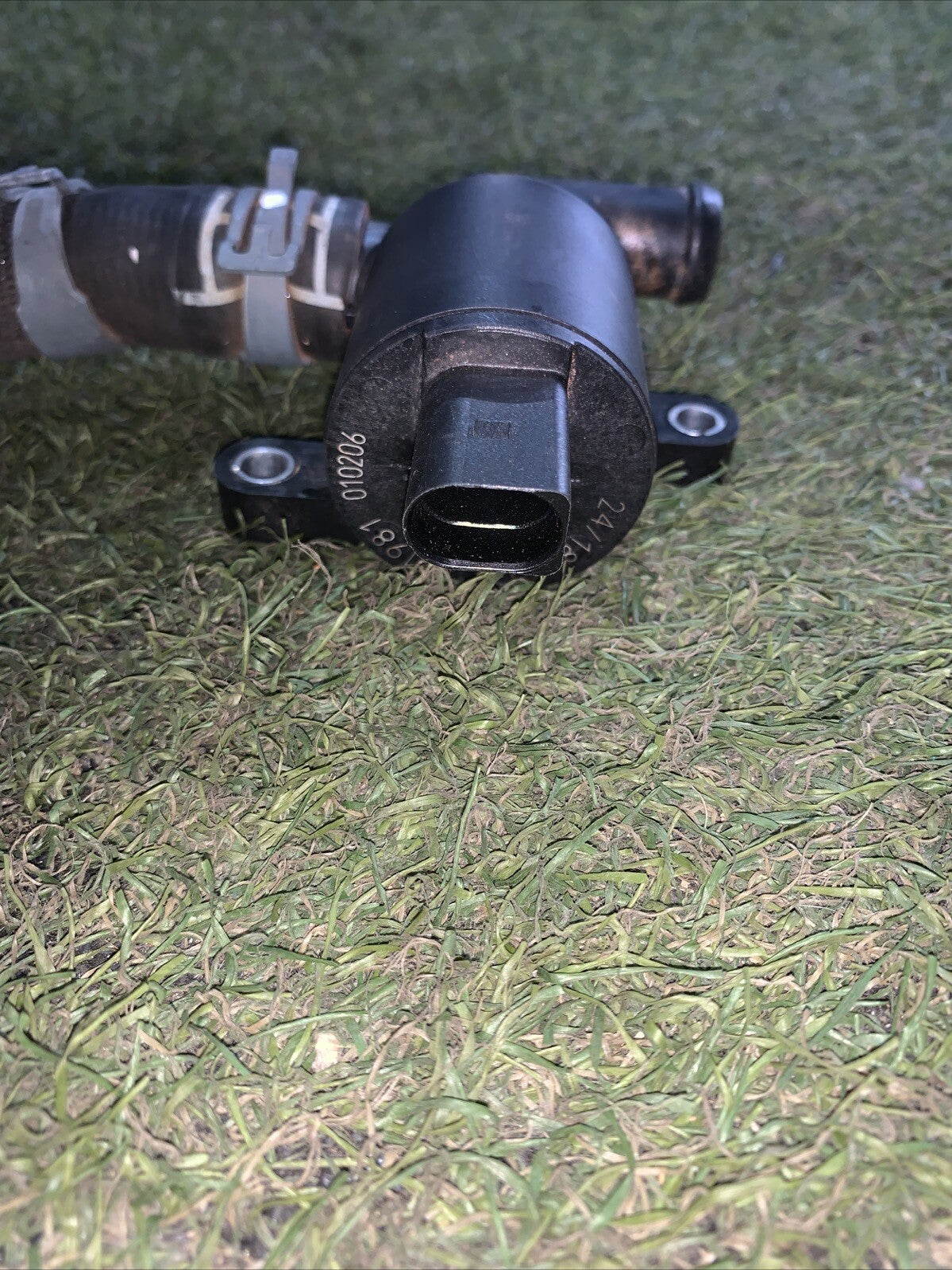 4H0121671D POMPA ACQUA AUDI A4 Berlina (1114) 1.9 diesel (2)