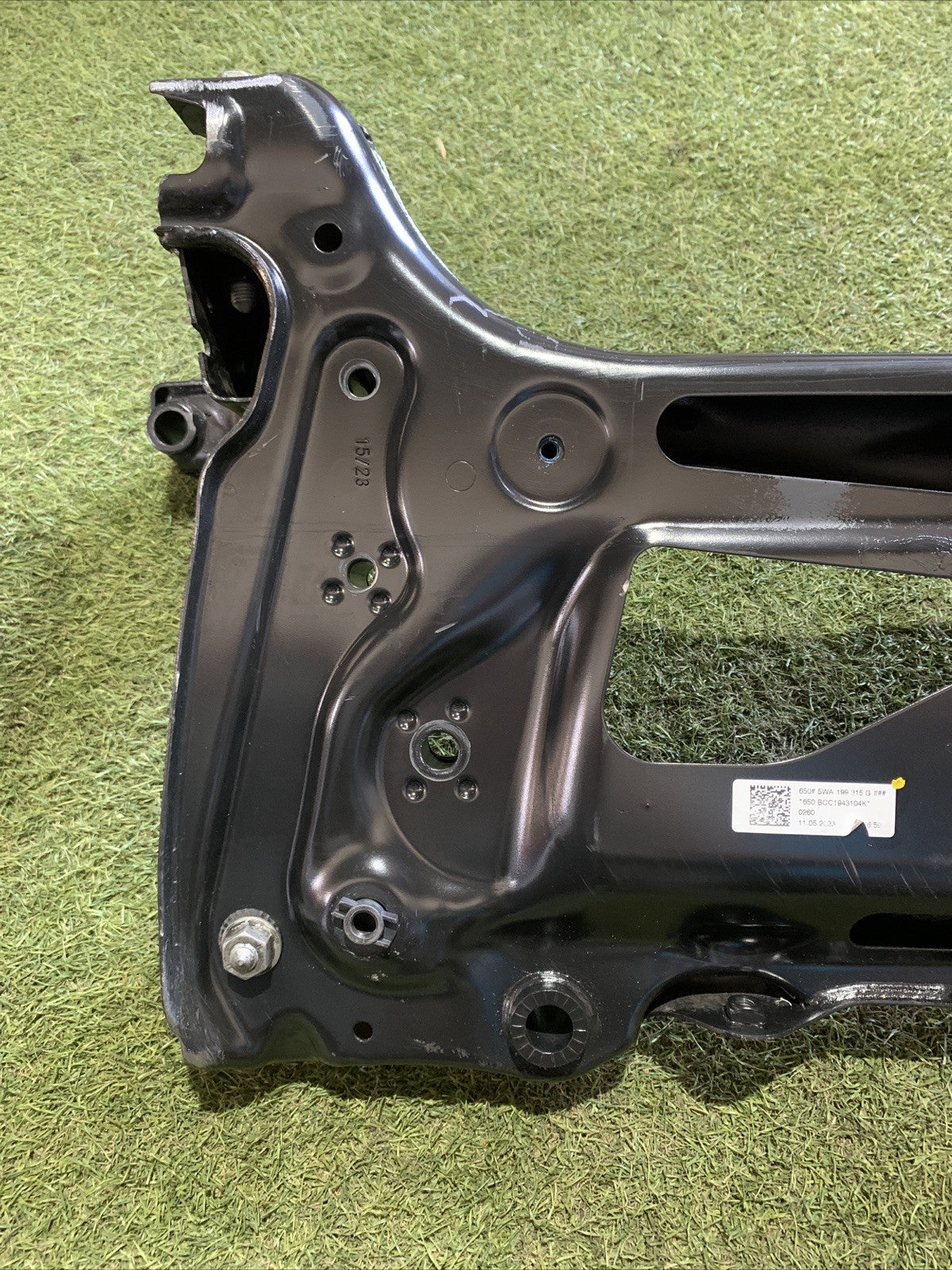 CULLA ASSALE ANTERIORE VOLKSWAGEN T-ROC 1.0 TSI 2023 5WA199315G