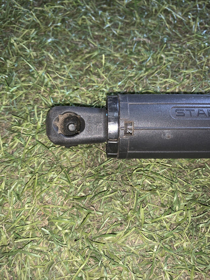 Pistoncino Cofano Posteriore Ford Kuga 2012-2019 CJ54-S402A74-AC