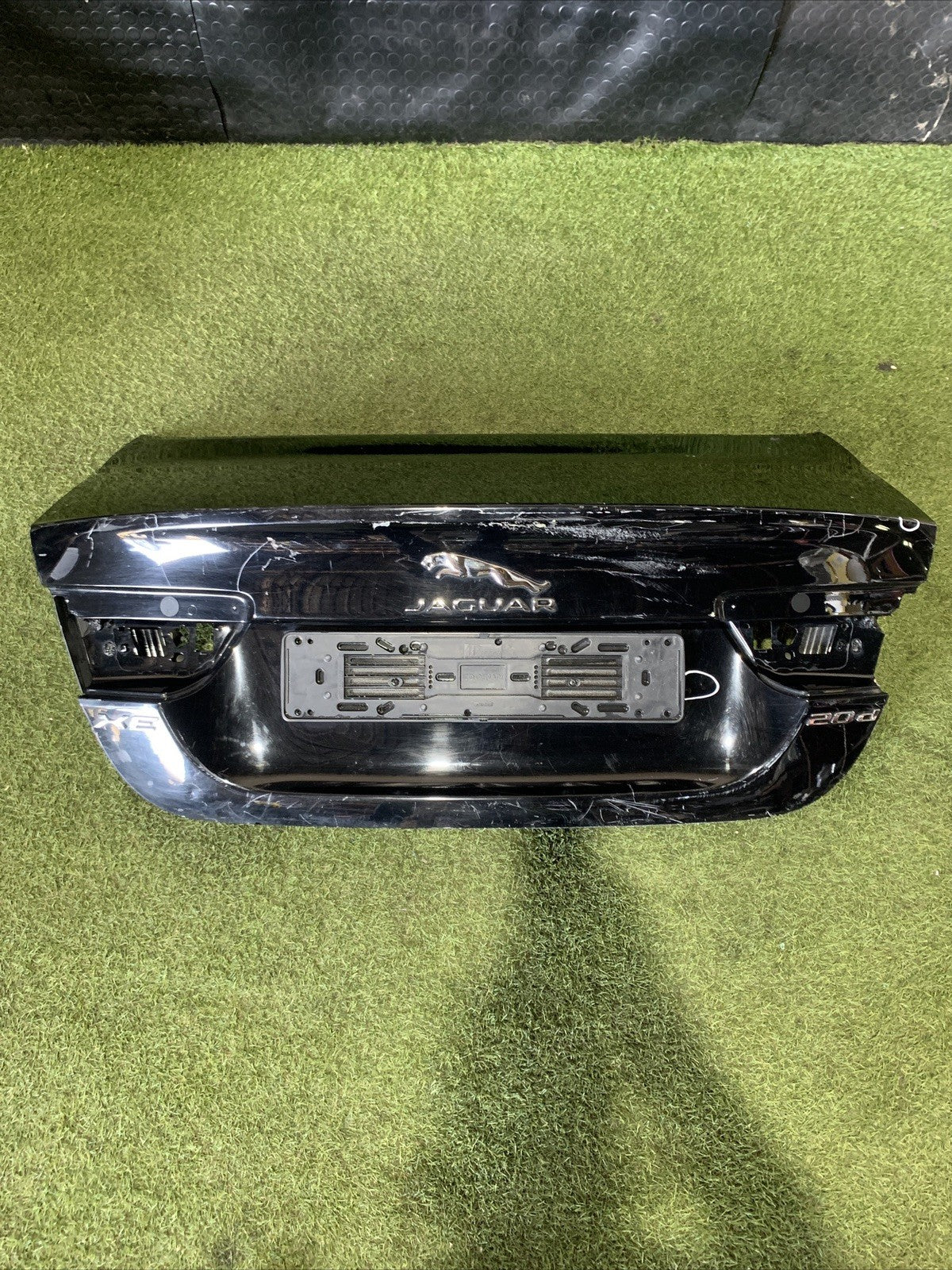 COFANO BAULE PORTELLONE  POSTERIORE PER JAGUAR XE Serie (X760)  2015 