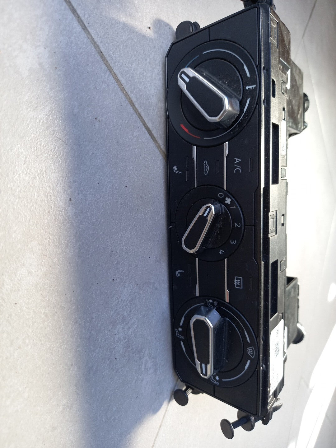 COMANDI CLIMA VW T CROSS COD:2G182004N