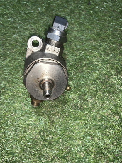 Pompa Carburante Volkswagen Golf 7 R 2.0 300 CV 06L127025N