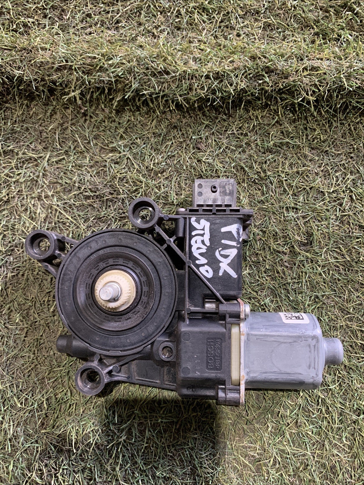 MOTORINO ALZAVETRO POSTERIORE DESTRO ALFA ROMEO STELVIO COD. 0130822070