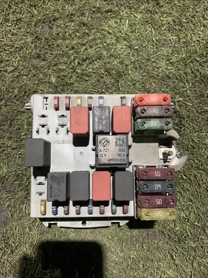 Centralina Porta Fusibili Fiat Punto 188 1.2 16V 46763650
