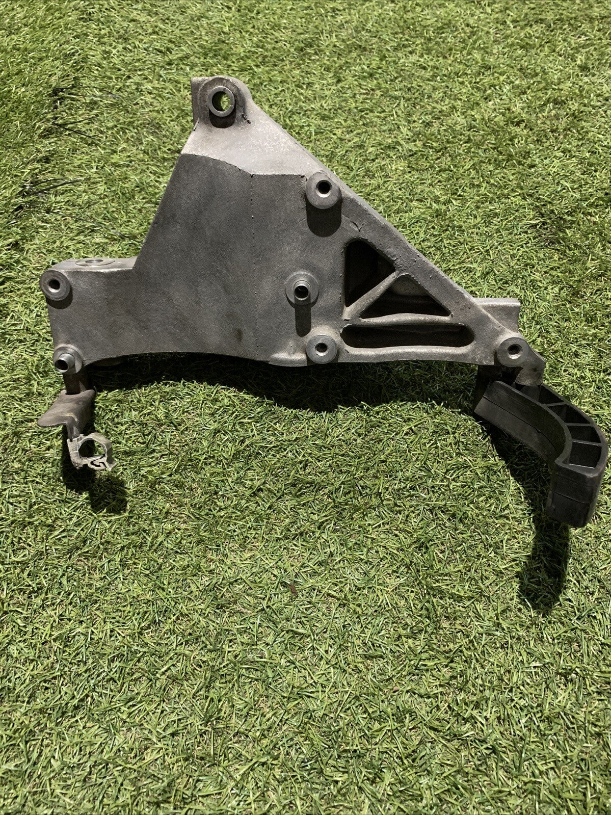 Supporto Tendicinghia Lancia Ypsilon 2006 1.2 Benzina 46820385