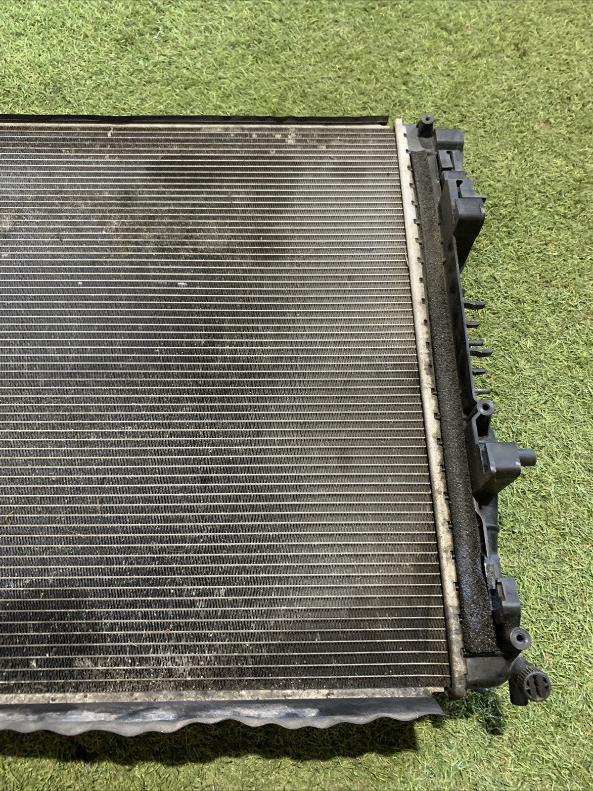 Radiatore Acqua Maserati Levante 16485982