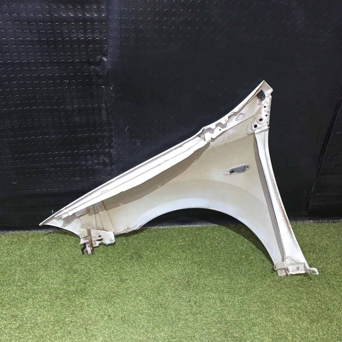 PARAFANGO ANT. DX PER FIAT CROMA