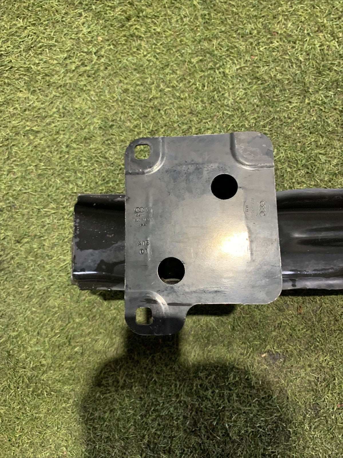 TRAVERSA PARAURTI POSTERIORE AUDI Q3 DAL 2011 AL 2018 8U0807003+8U0807313