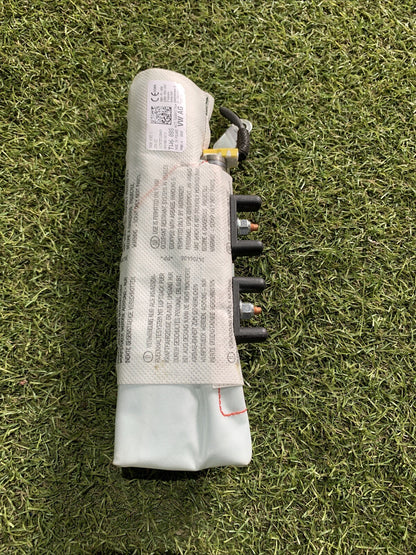 AIRBAG SEDILE DESTRO DX PER AUDI Q2 Serie (GAB) 81A880242D (16>)