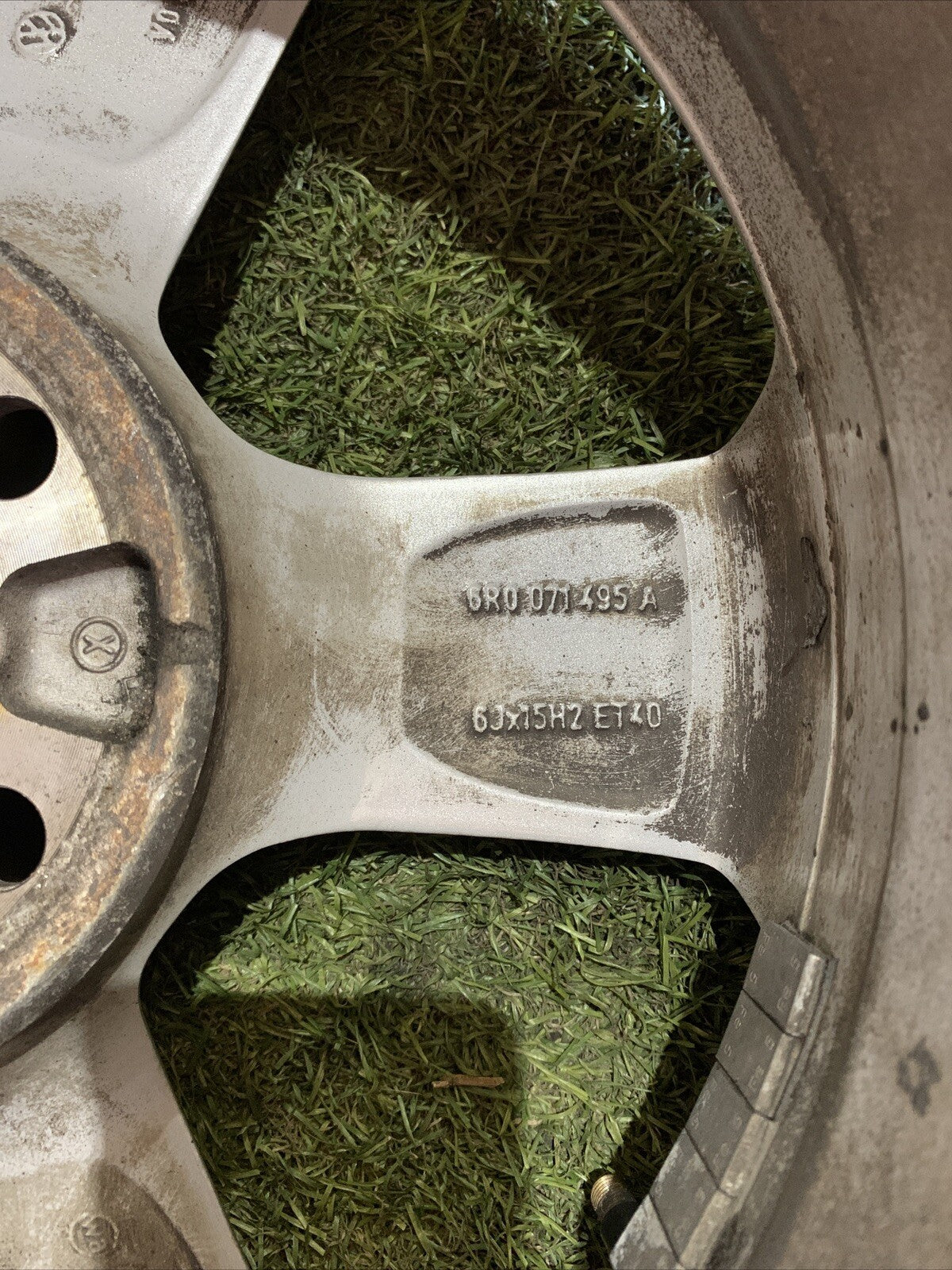 6R0071495A CERCHIO IN LEGA DA 15 POLLICI 5 FORI 6JX15H2ET40 VOLKSWAGEN POLO 6R(3