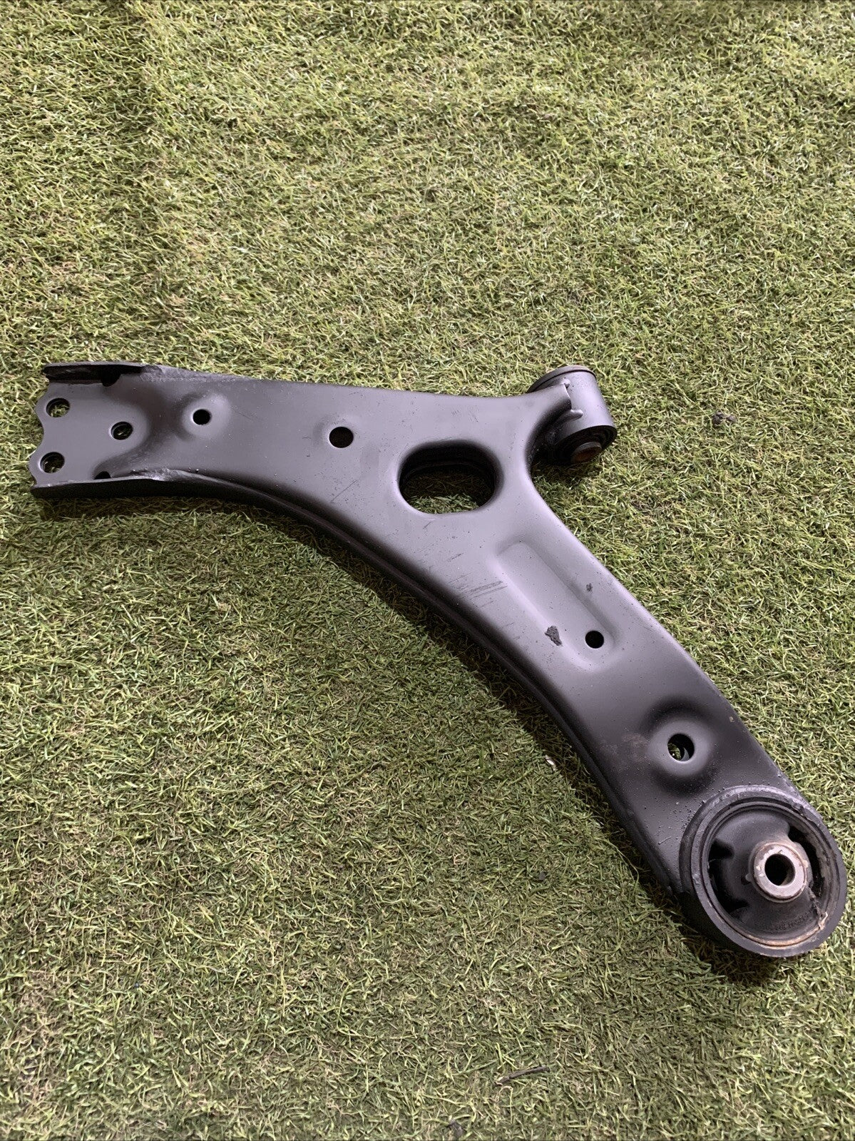 Braccio Oscillante Anteriore Destro Kia Sportage 2010-2016 54501-2Y500