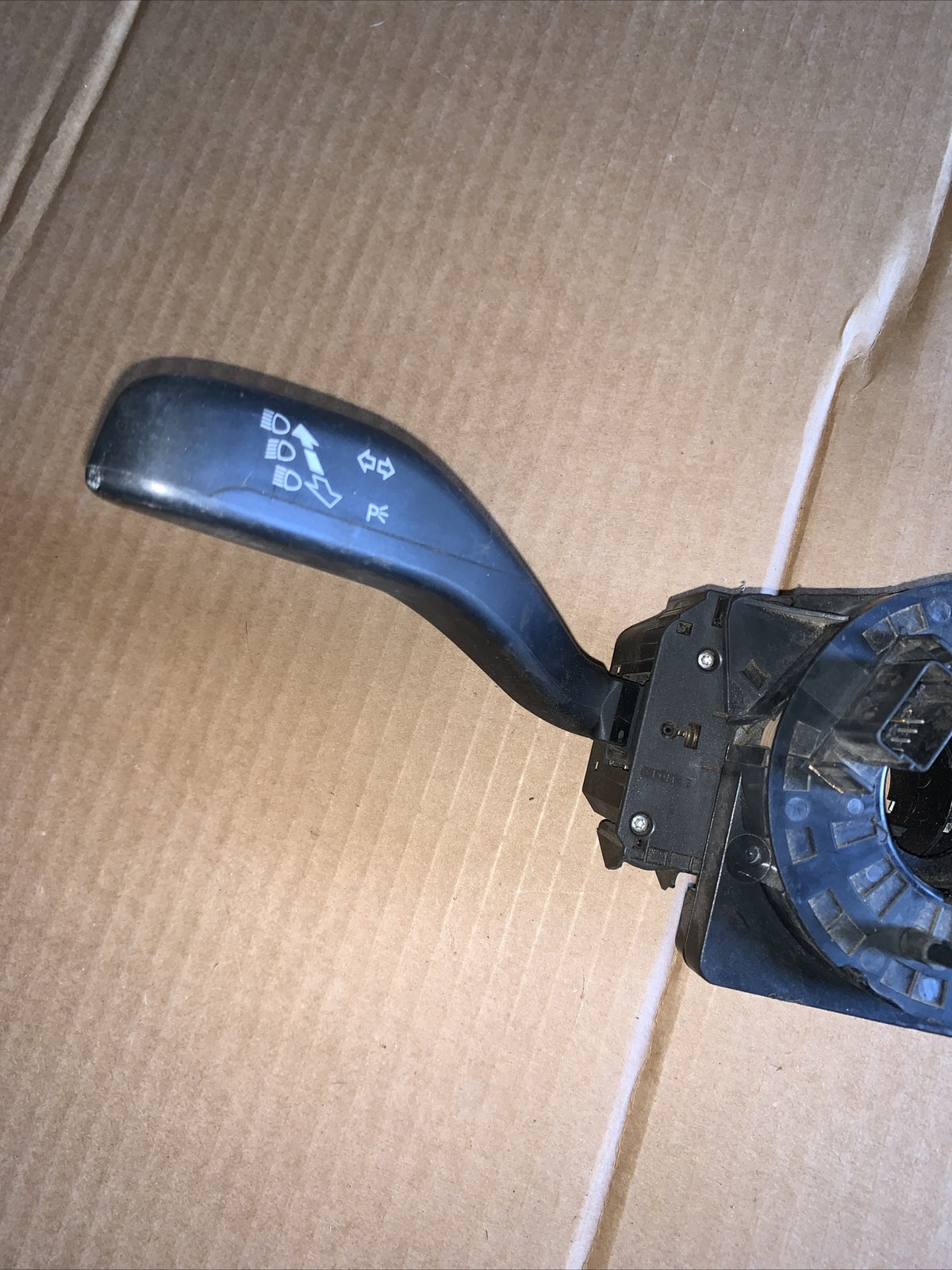 RICAMBI USATI 6Q0953503EE DEVIOLUCI VOLKSWAGEN Polo 5° Serie  2010 1600 D 934304