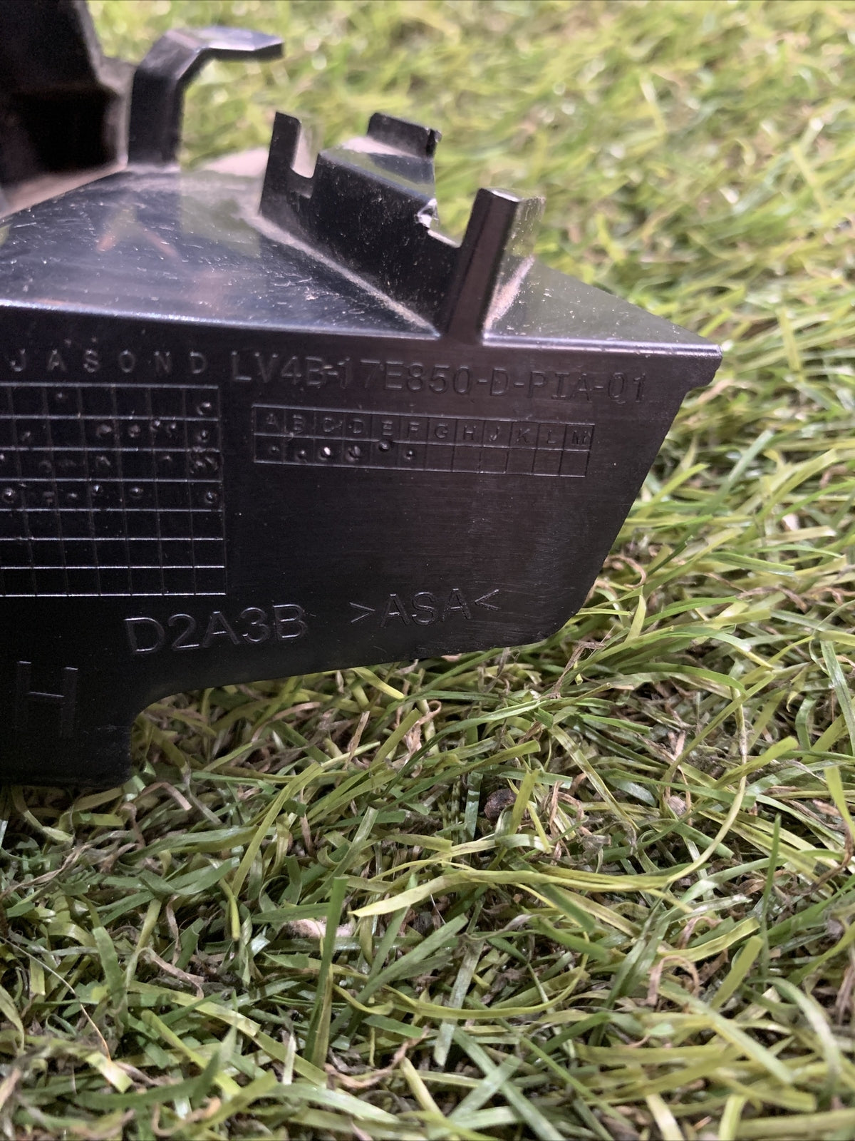 Staffa Paraurti Posteriore Destro Ford Kuga 2022 LV4B-17E850-D