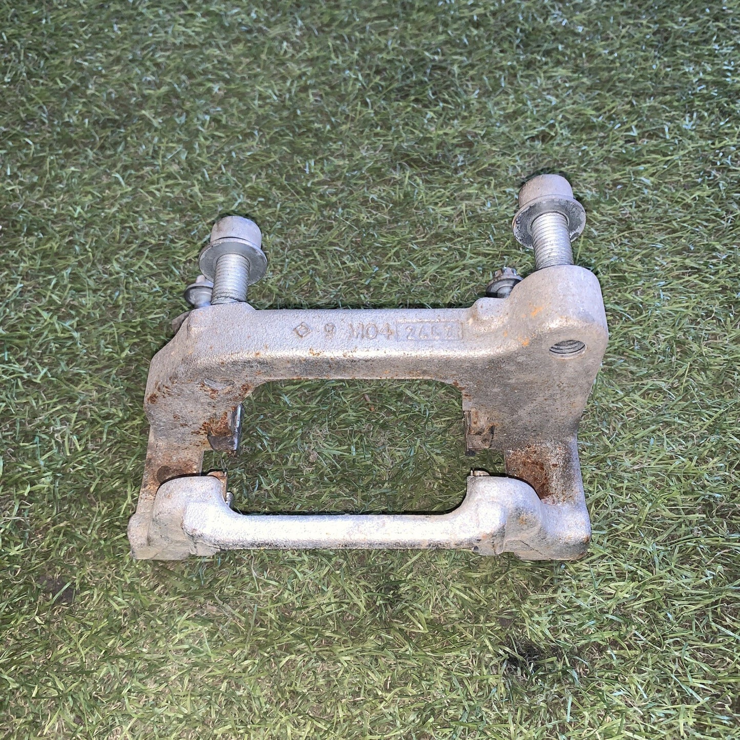 SUPPORTO PINZA FRENO POSTERIORE SX PEUGEOT 3008 DAL 2016 772416