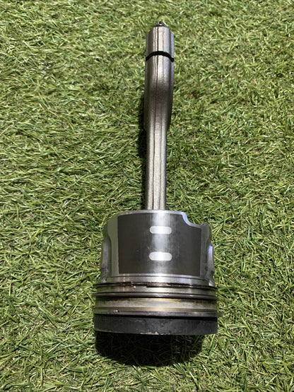 Pistone Motore Peugeot 2008 1.6 Diesel 9H05 1607373680 (1)