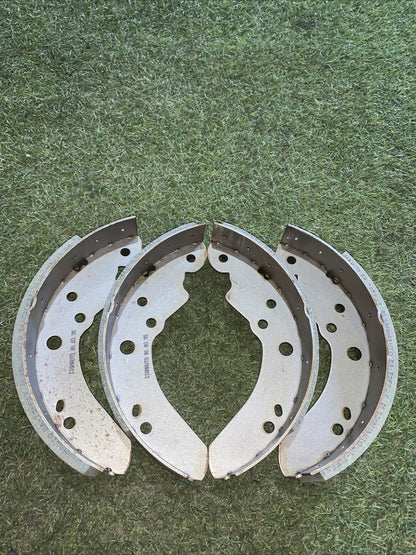 KIT GANASCE FRENO FORD TRANSIT 1976 SFR309