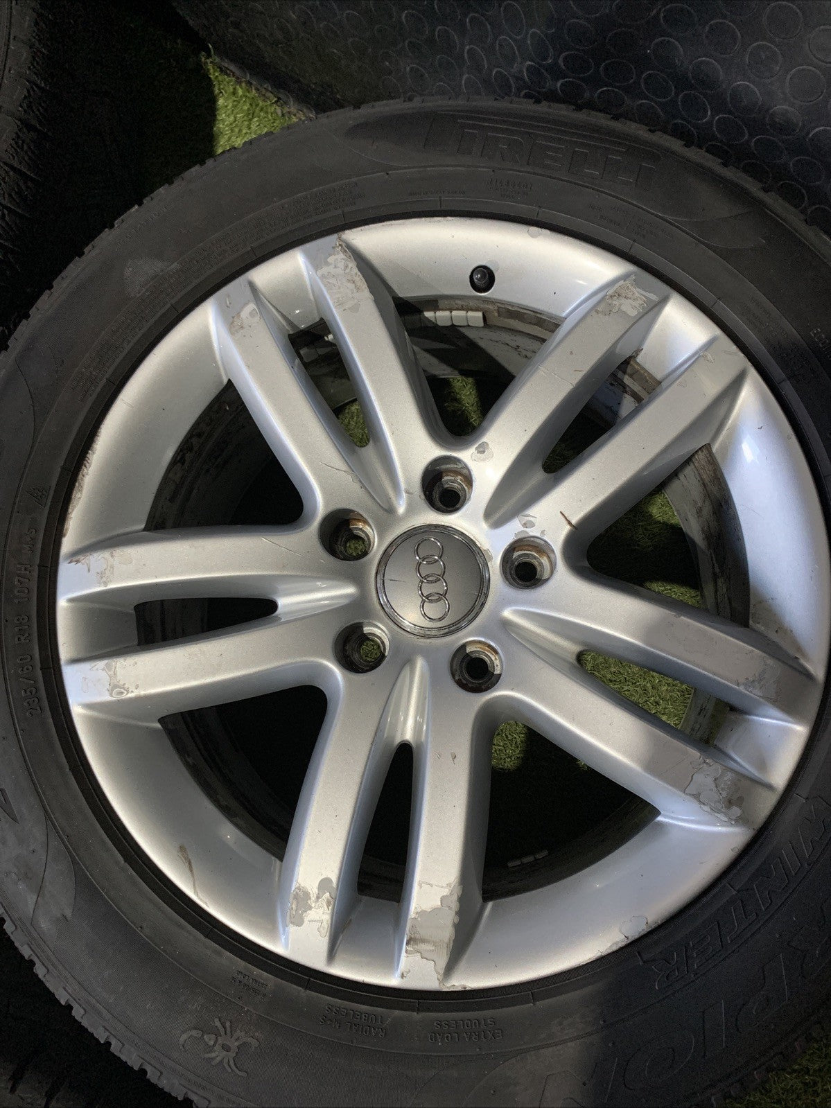 Cerchi In Lega Con Gomme 18 Audi Q7 2006 4L0601025B