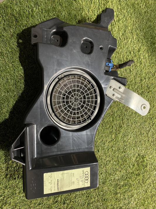 Subwoofer Audi A3 8P 2010 8P4035382D