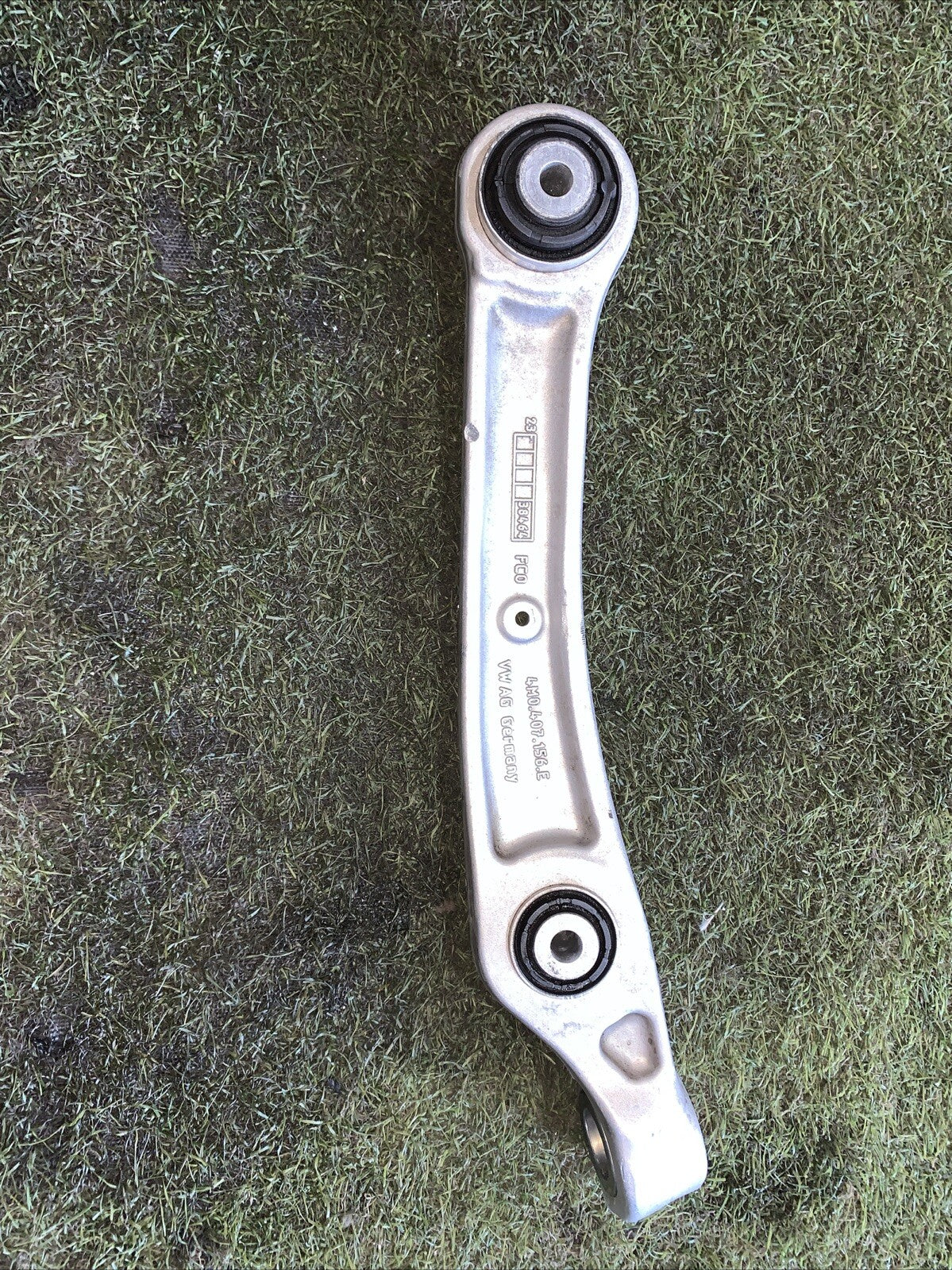 4M0407156E BRACCIO OSCILLANTE ANTERIORE INFERIORE DESTRO AUDI Q8 2020