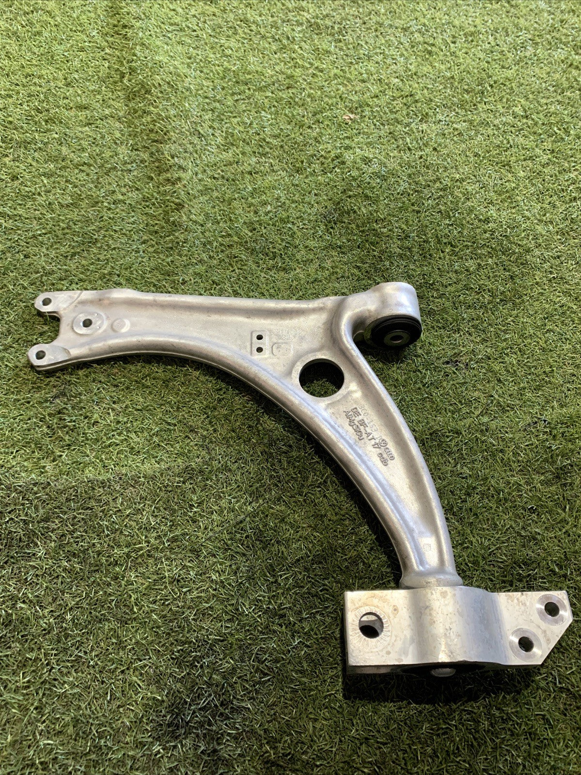 Braccio Oscillante Anteriore Sinistro Audi Q3 8UB 2011–2020 3C0153D