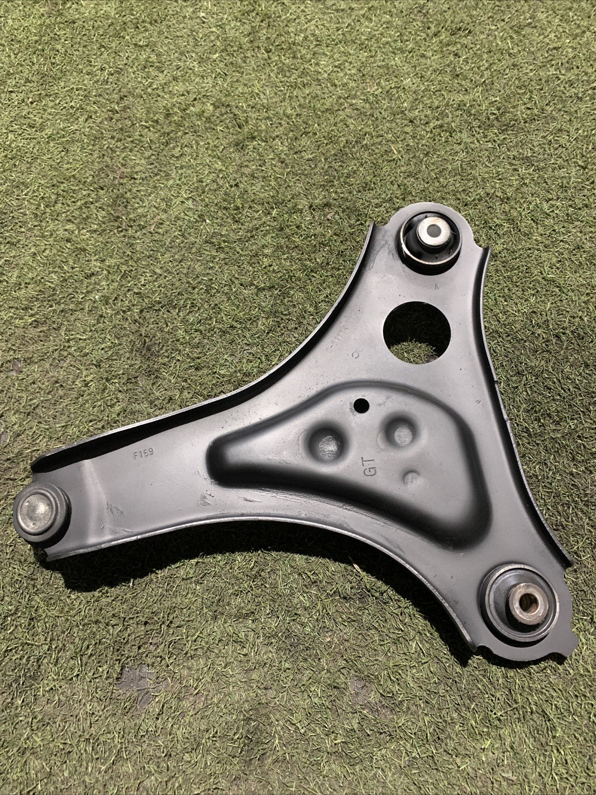 BRACCIO OSCILLANTE ANTERIORE DESTRO RENAULT TWINGO 2019 545048628R