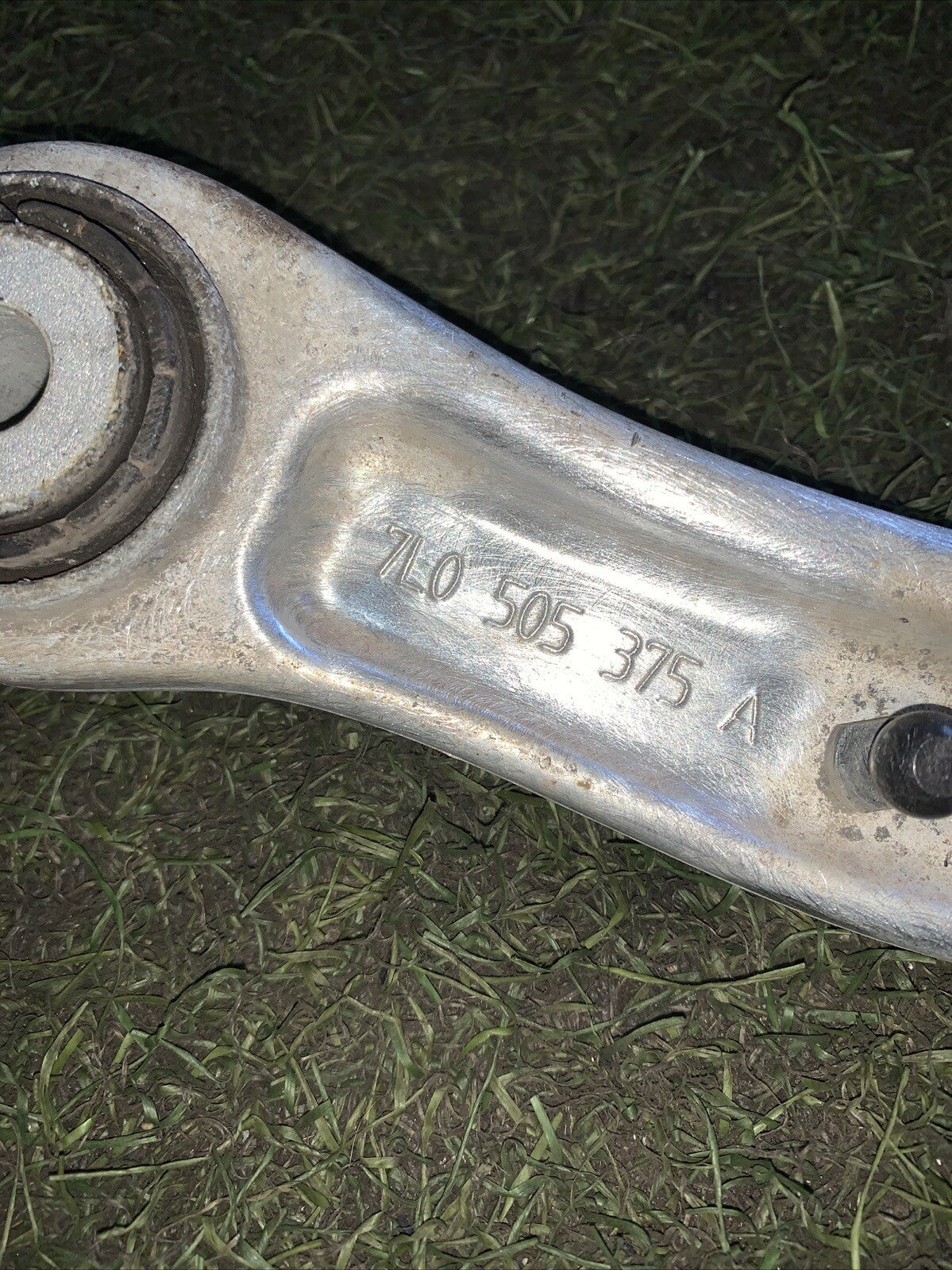 BRACCIO OSCILLANTE AUDI Q7 4LB ( 2006 IN POI) RUOTA POSTERIORE SINIST 7L0505375A