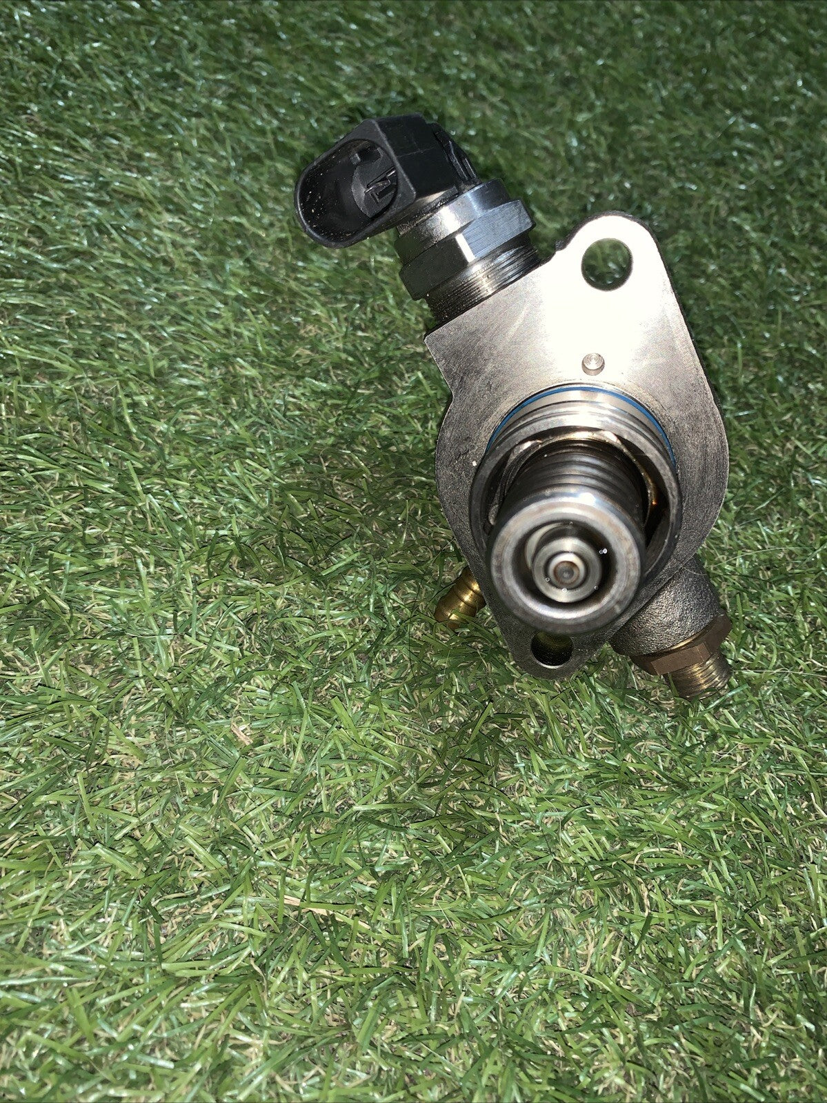 Pompa Carburante Volkswagen Golf 7 R 2.0 300 CV 06L127025N