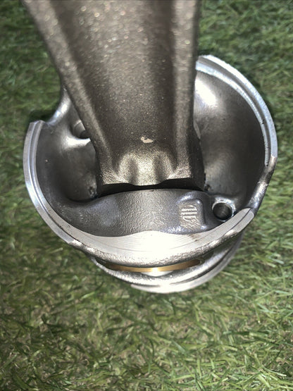 Pistone Con Biella Bmw G20 2.0 190 CV 858051504 (1)