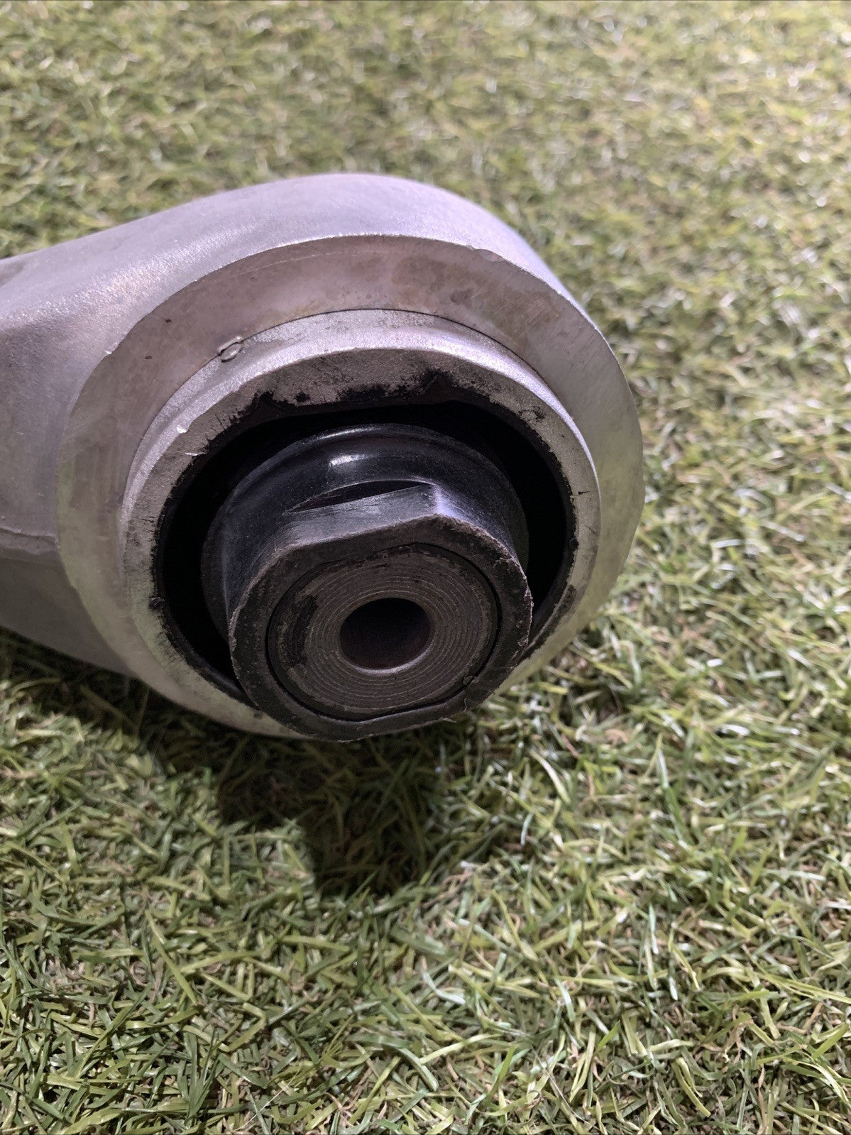 Braccio Oscillante Anteriore Destro Alfa Romeo Giulia 50547026