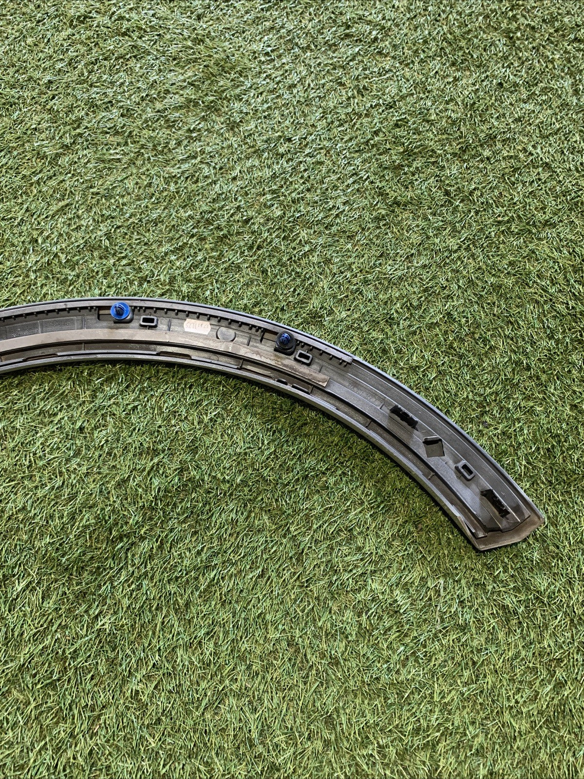 MODANATURA ARCO RUOTA POSTERIORE DESTRO AUDI Q2 2019 81A853818A (2)