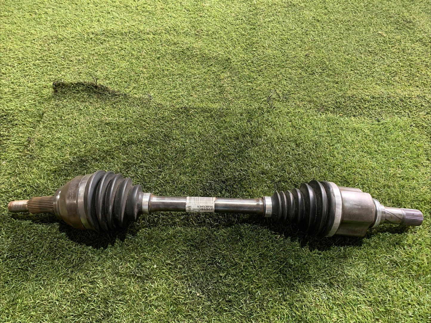 Semiasse Anteriore Sinistro Renault Trafic 2022 2.0 Diesel 391018696R