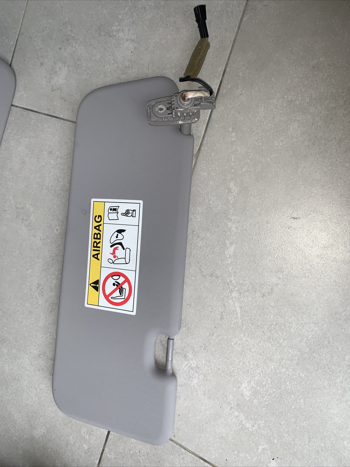 PARASOLE ALETTA LATO PASSEGGERO DESTRO DX ALFA ROMEO Stelvio 2021