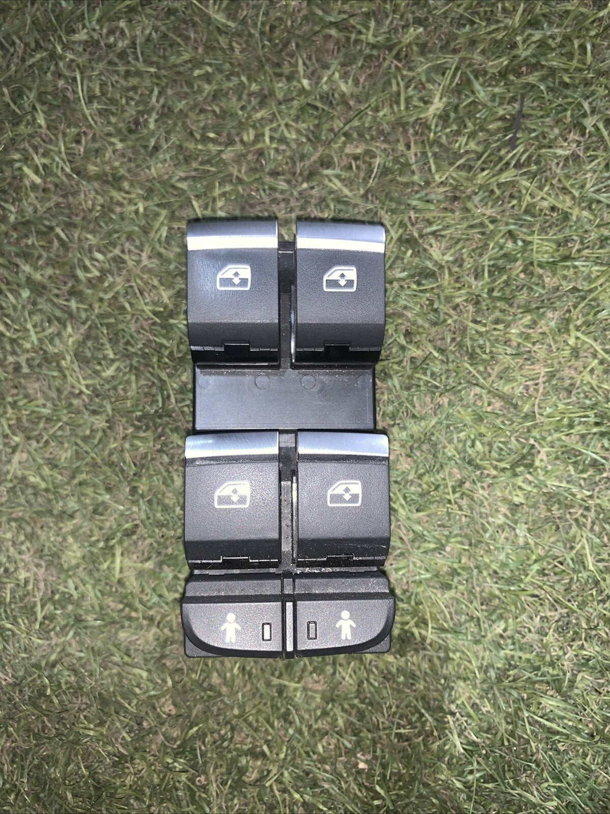 4M0959851B GRUPPO COMANDI ALZACRISTALLI 4 TASTI AUDI Q7 2016