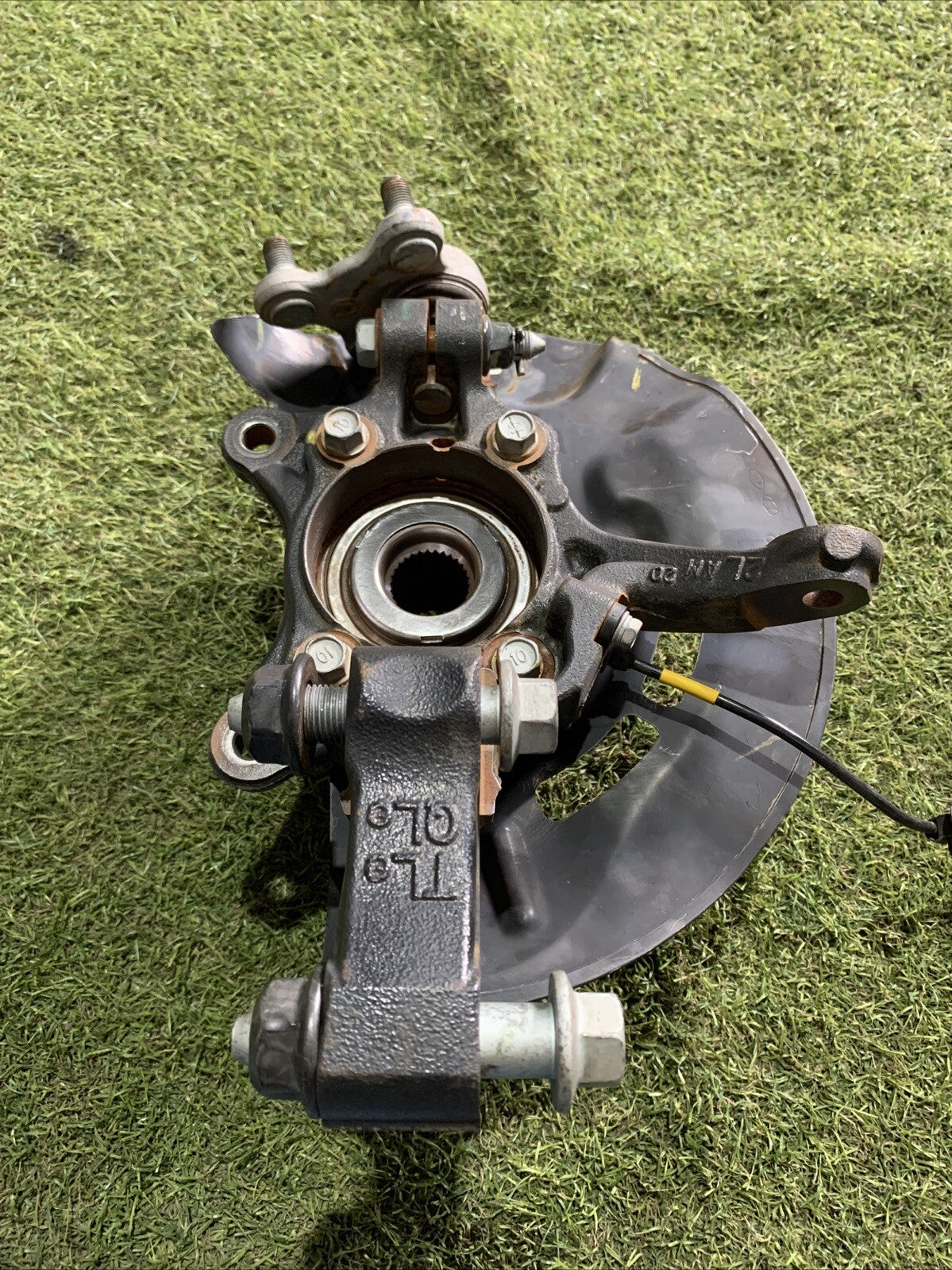 MOZZO MONTANTE FUSELLO ANTERIORE SINISTRA HYUNDAI TUCSON (TL TLE) 1.6 CRDI