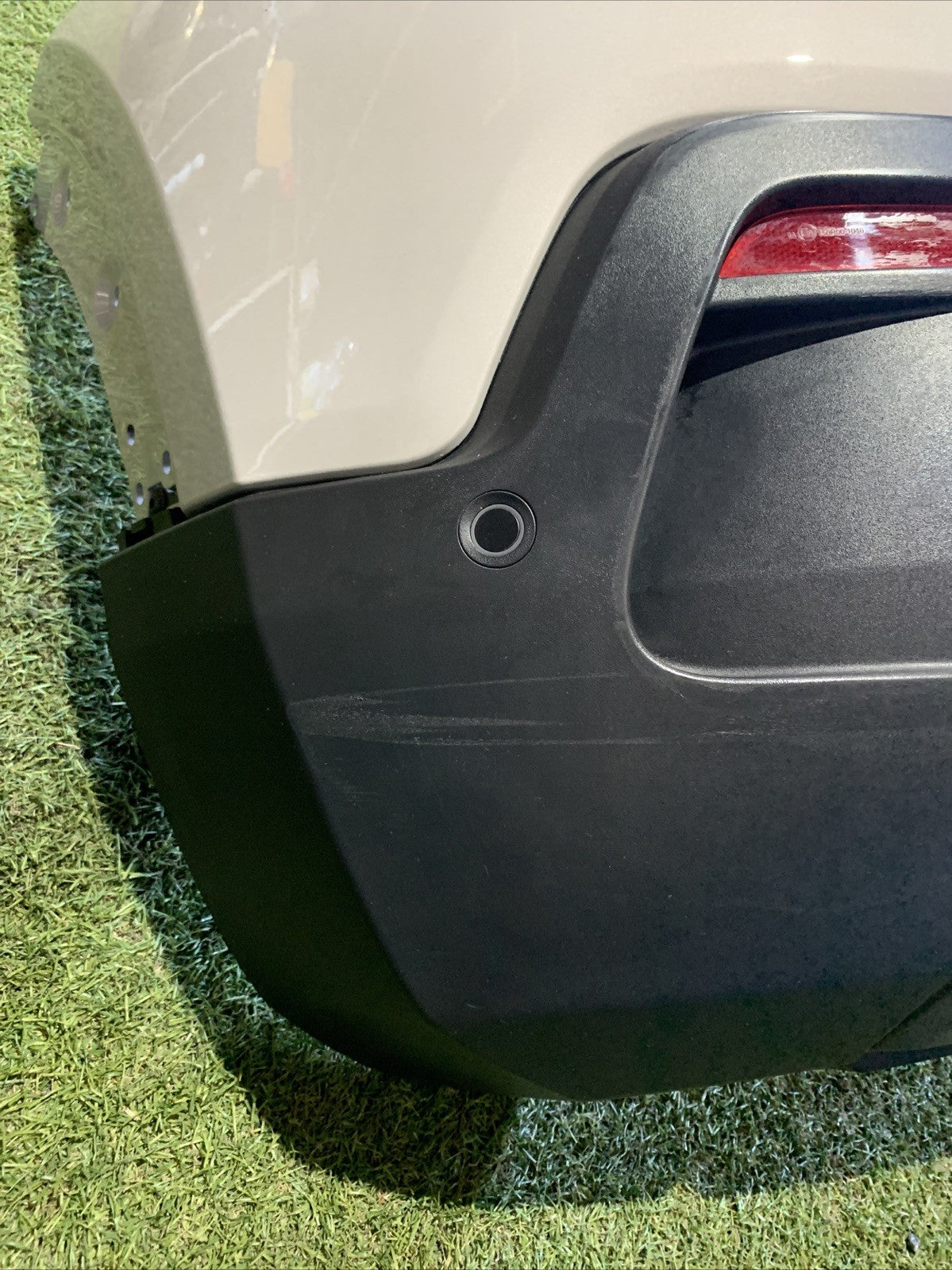 Paraurti Posteriore Jeep Avenger 2025 Con Sensori Di Parcheggio 