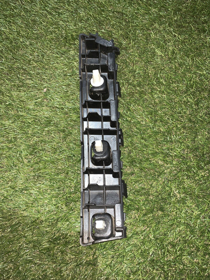 STAFFA SX PARAURTI POSTERIORE Kia Sportage (NQ5) 2023 86651R2000