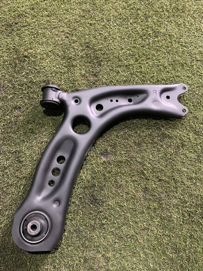 Braccio Oscillante Anteriore Destro Audi Q2 2019 81A407152F