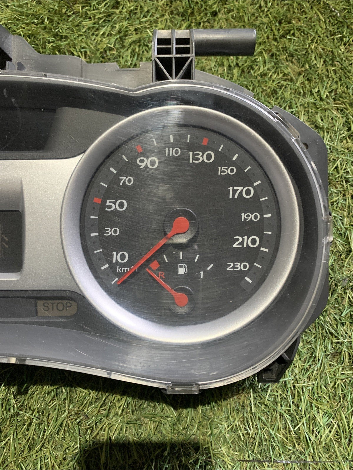 QUADRO STRUMENTI CONTACHILOMETRI PER RENAULT Clio Serie 8200305020--F (04>08)