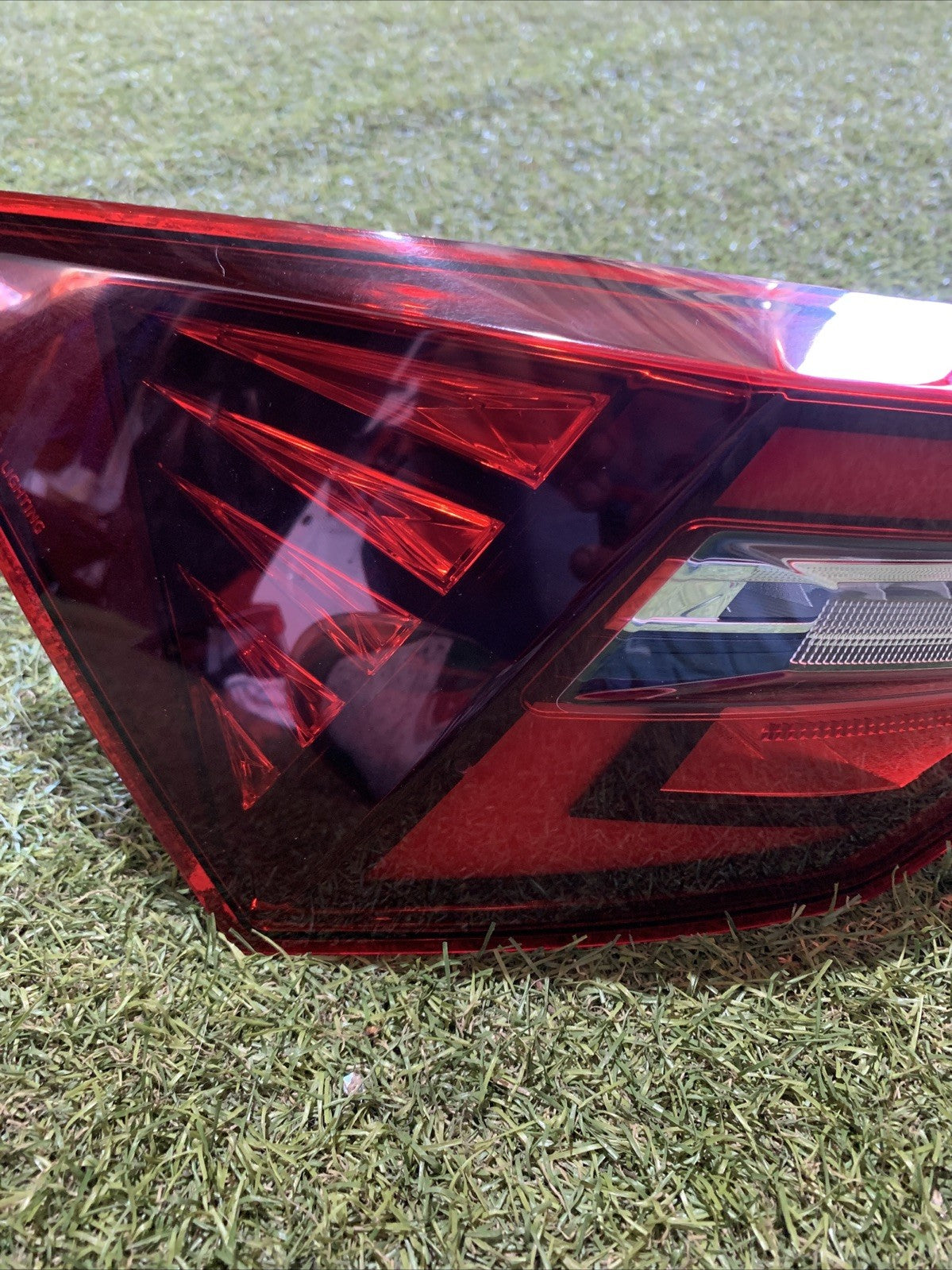 STOP FANALE POSTERIORE SINISTRO PER SKODA Karoq Serie 57A945207D 2024