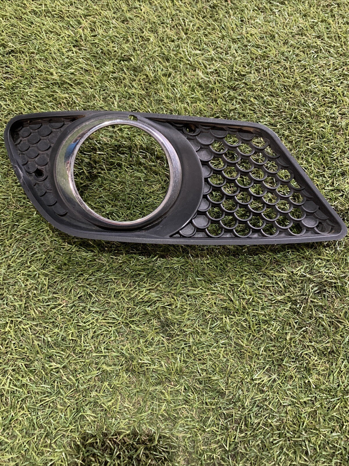 Griglia Paraurti Fendinebbia Anteriore Sinistro Mercedes Classe C 220 Dal 2008 