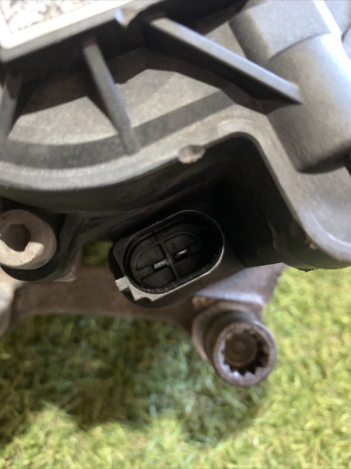 PINZA FRENO POSTERIORE DESTRA PER AUDI Q2 Serie (GAB) 5Q0615406EE (16>)