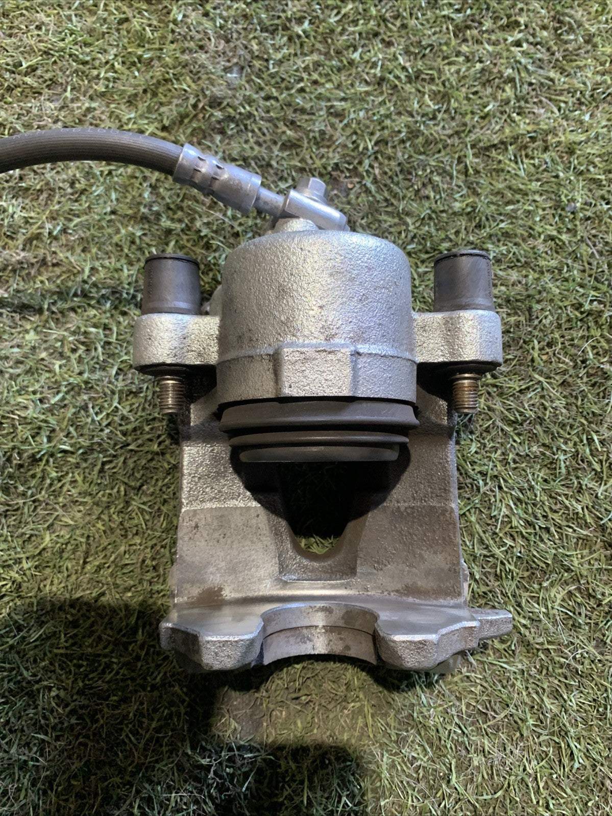 PINZA FRENO ANTERIORE SINISTRA VOLKSWAGEN TAIGO 1.0 BENZINA 2Q0615105AJ