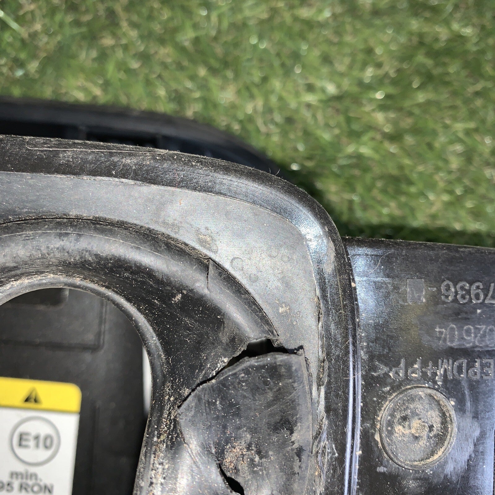 Tappo Sportellino Carburante Ford Kuga 2022 Benzina