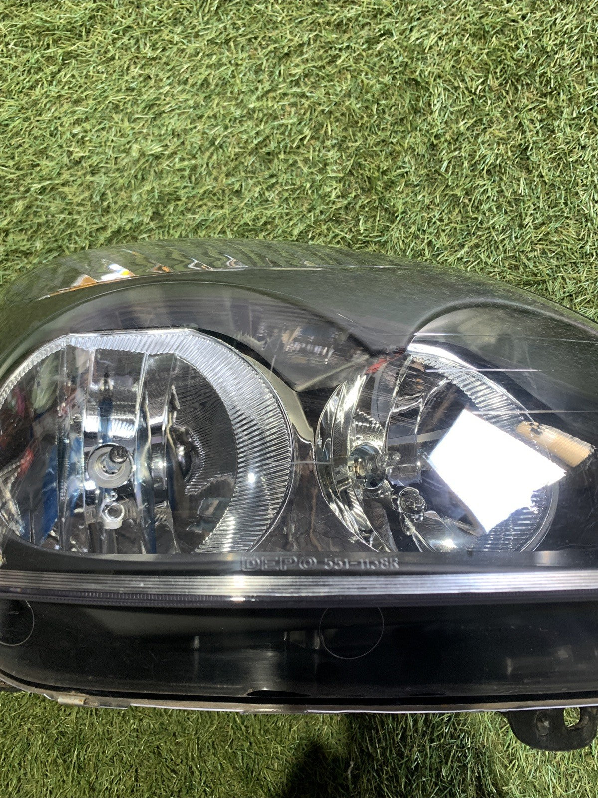 FARO ANTERIORE DESTRO PER RENAULT Clio Serie 08-551-1138R (01>05)