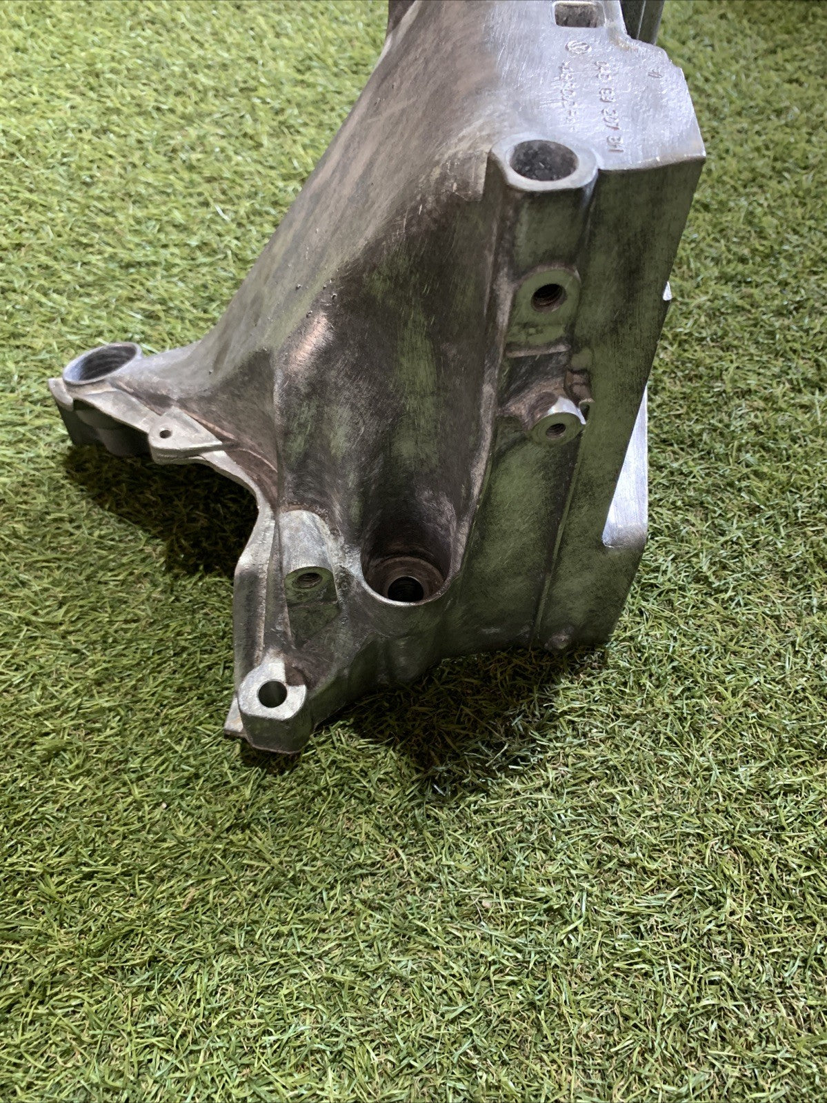 04C199207BH SUPPORTO MOTORE VOLKSWAGEN T-ROC 1.0TB 115CV 2018